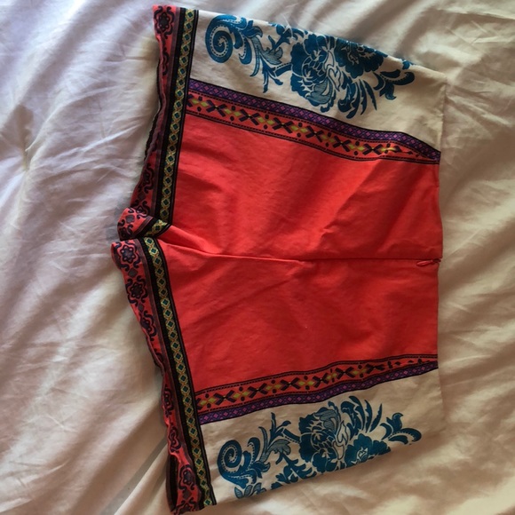 Shorts - Picture 2 of 2